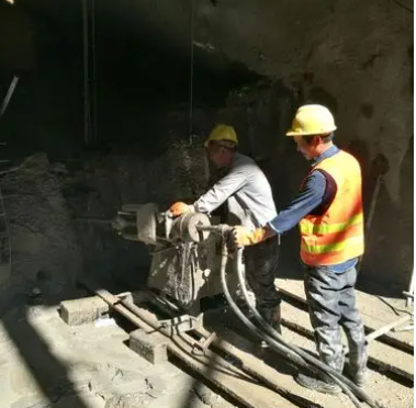 贺兰水下抗分散灌浆料特点 水下不分散注浆料介绍